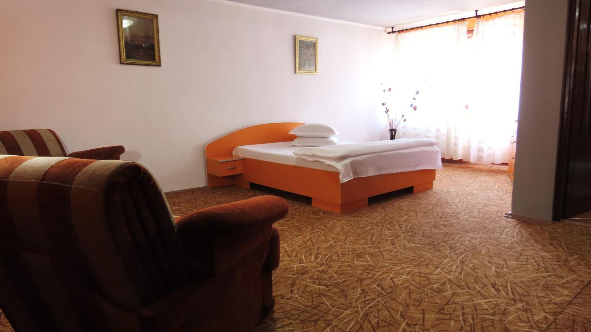 Vila Nik Busteni Luaran gambar